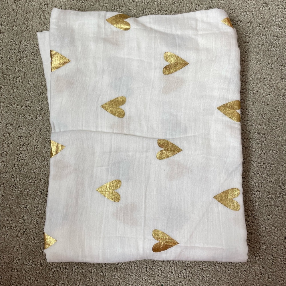 Newborn swaddle